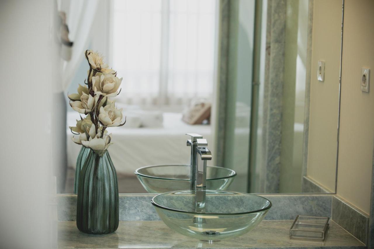 Viterbo'8 - The Artists House Bed & Breakfast Porto Luaran gambar